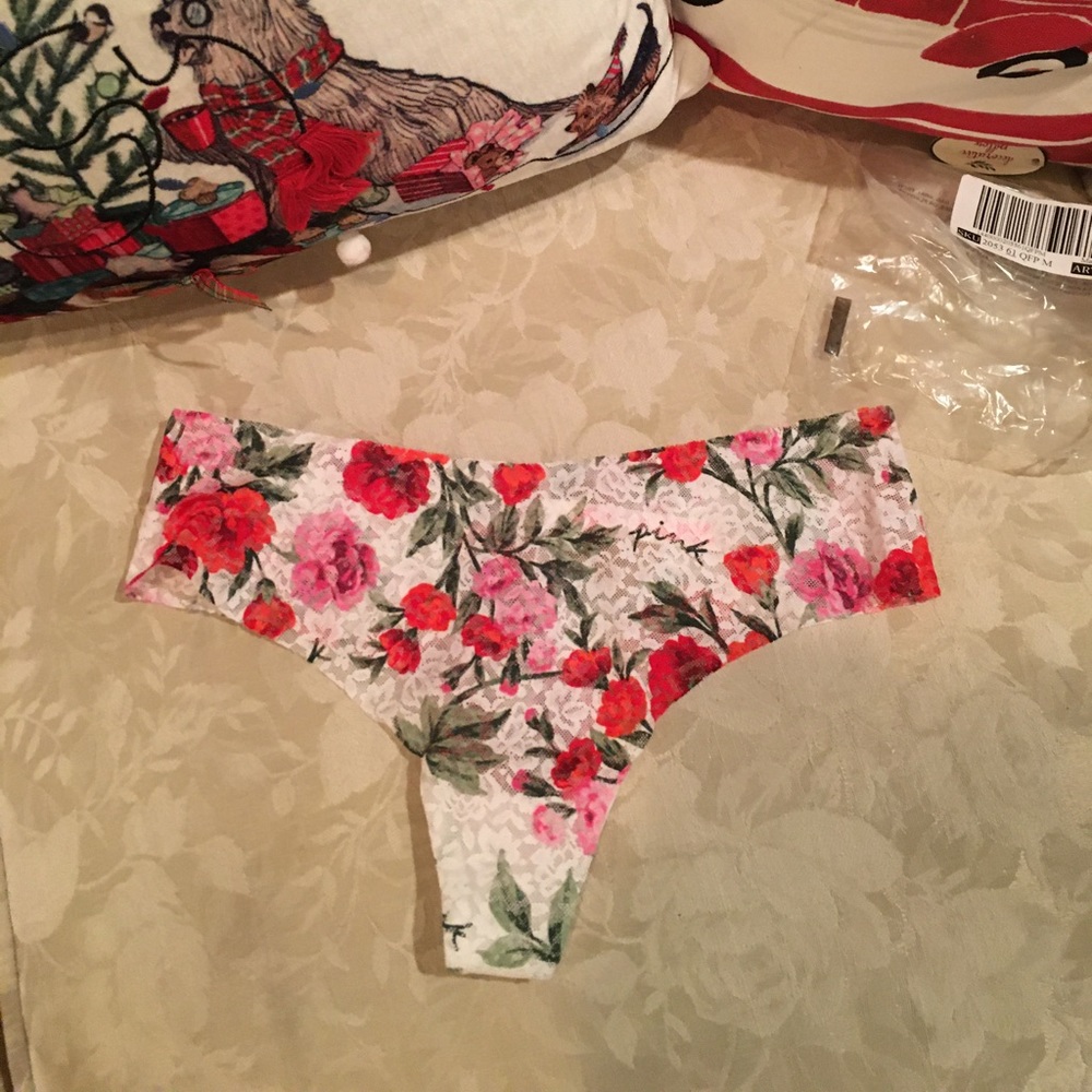 NWT Victoria’s Secret PINK tropical flower 🌸 thong size medium